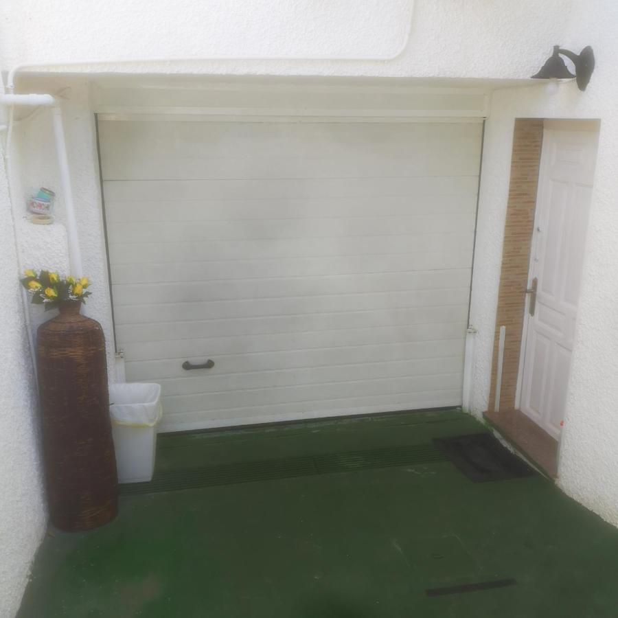 サン・ペドロ・デル・ピナタルPiso Entero En Semi Sotano Con Piscina Salina Privadaアパートメント エクステリア 写真