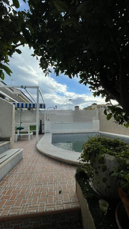 サン・ペドロ・デル・ピナタルPiso Entero En Semi Sotano Con Piscina Salina Privadaアパートメント エクステリア 写真